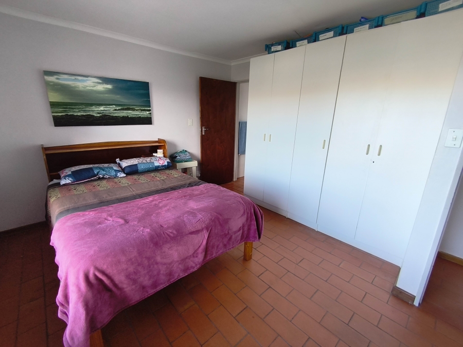 2 Bedroom Property for Sale in De Kelders Western Cape